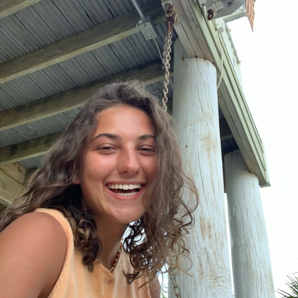 Meet your Posher, Emily